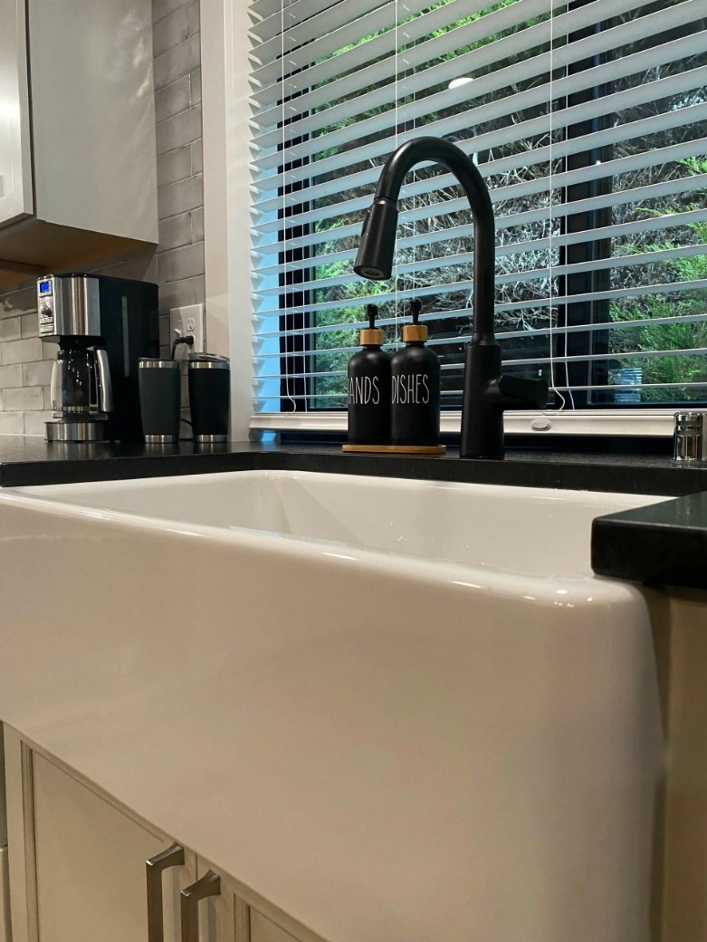 Questions to Ask Kitchen Remodeling Companies Before Hiring Them for a Kitchen Remodel 